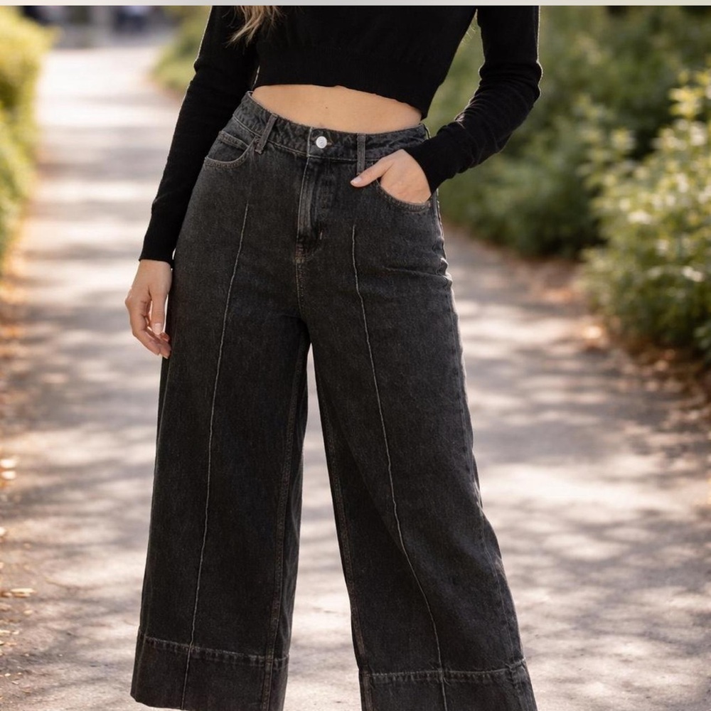 H&M Black Wide-Leg Jeans